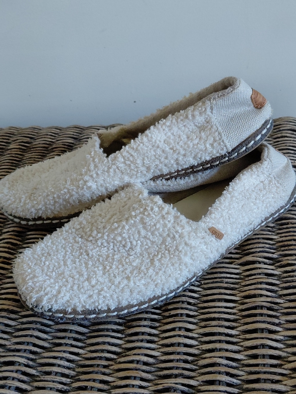 Tom's Alpargata Faux Shealing Sherpa Off White Flats
